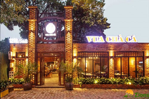 CÂY PHÁT LỘC PHỦ KÍN BỨC TƯỜNG 40M2 TẠI NHÀ HÀNG VUA CHẢ CÁ