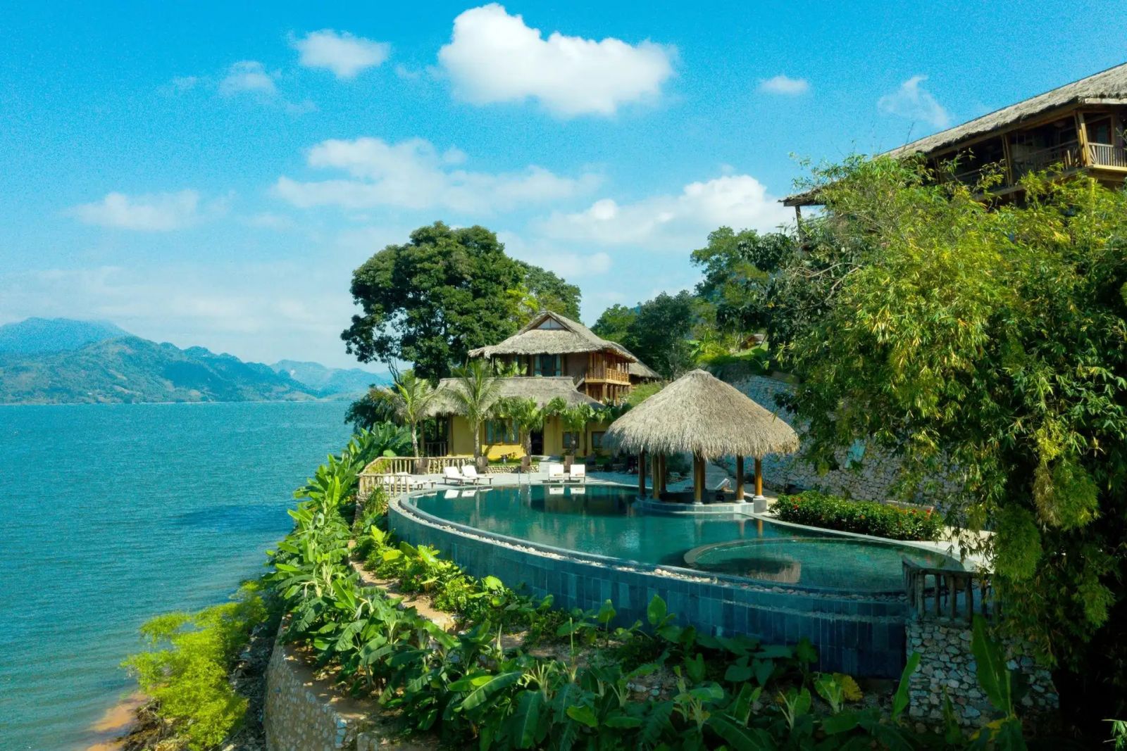 Cảnh quan resort phong cách nhiệt đới - zions